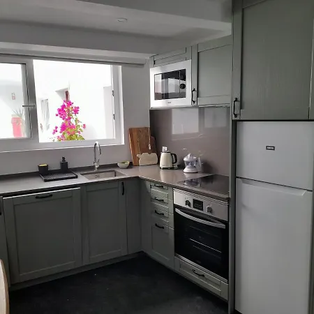 Covil's Haus * Peniche